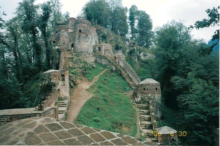 naser ramezani roodkhan castle