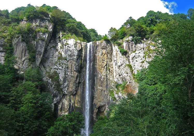 naser ramezani laton water fall(spinas forest), سبلان