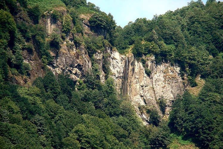 naser ramezani laton water fall(spinas forest), سبلان