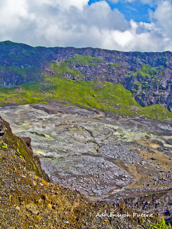 Active crater of Mt. Kaba, Mount Kaba