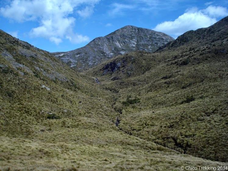 Pedra da Mina e Vale do Rio Verde