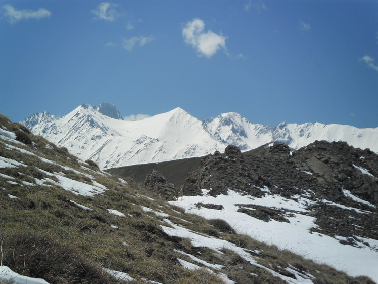 Alam Kuh or Alum Kooh , Chalun