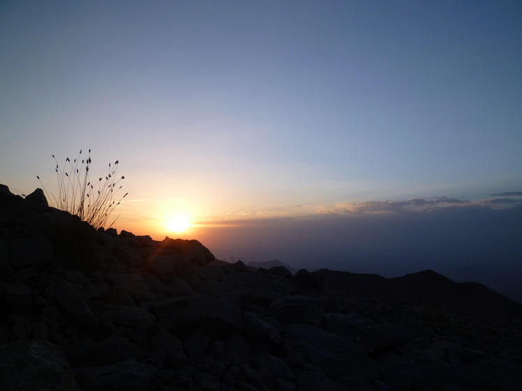 94-5-16 sun rise - goshgoli-3710 m