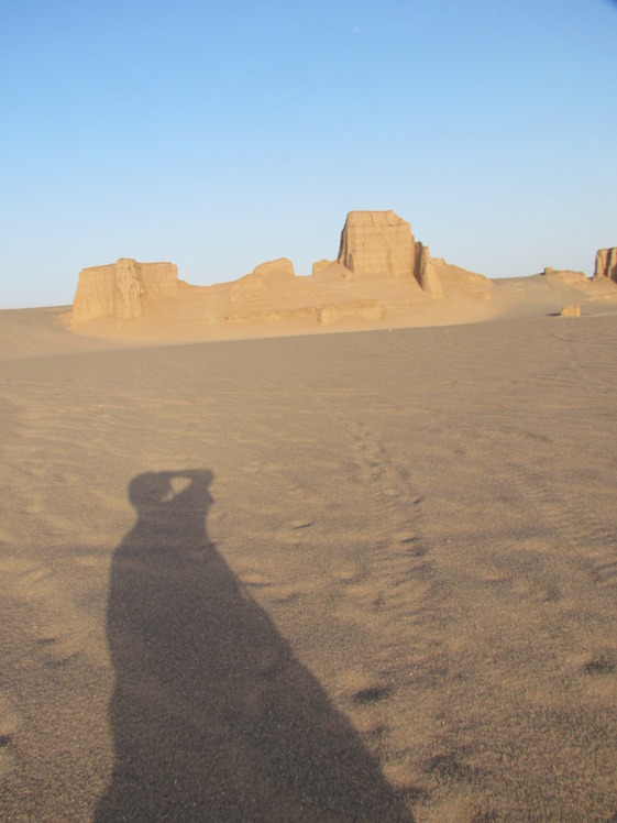 naser ramezani shadad desert, Hazaran