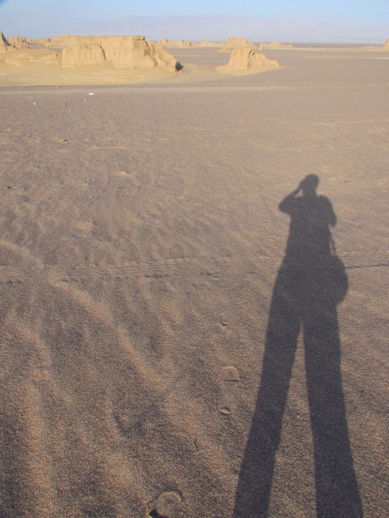 naser ramezani shadad desert, Hazaran