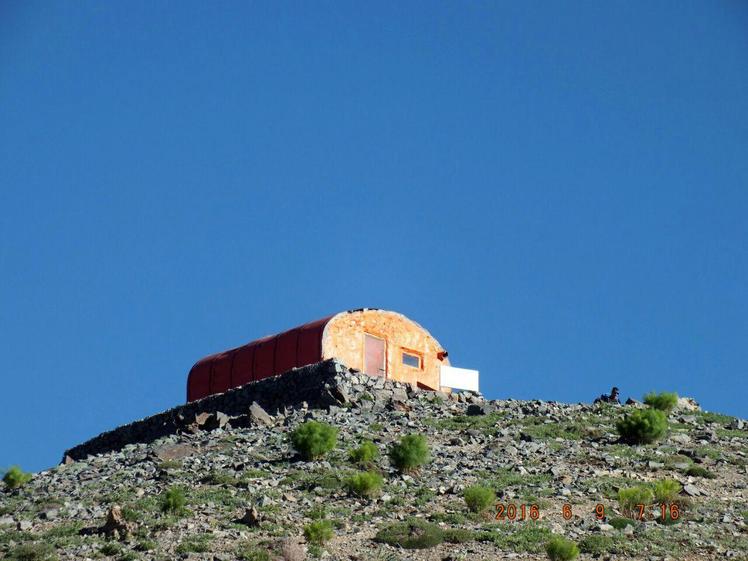 naser ramezani mount kahar, Alam Kuh or Alum Kooh