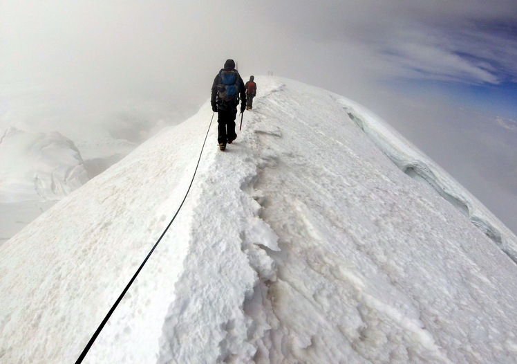 Illimani summit push