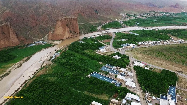 Naser Ramezani: Behestan Castle, تخت سلیمان