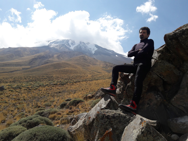 امیرحسین قانع ودماوند, Damavand (دماوند)