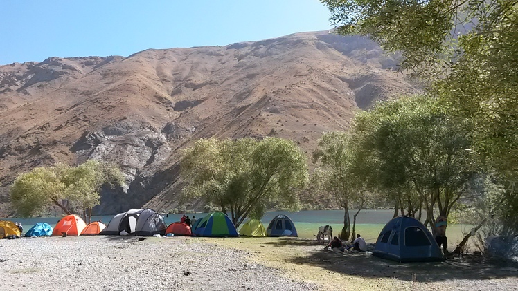 Naser Ramezani: Gahar Lake, سن بران