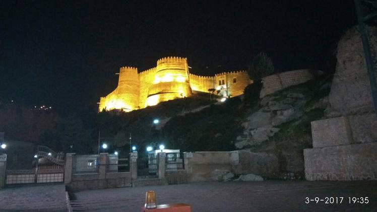 naser ramezani Falakaflaak castle, سن بران