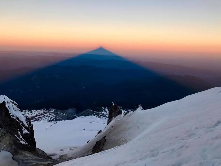 Mt Hood shadow, Mount Hood