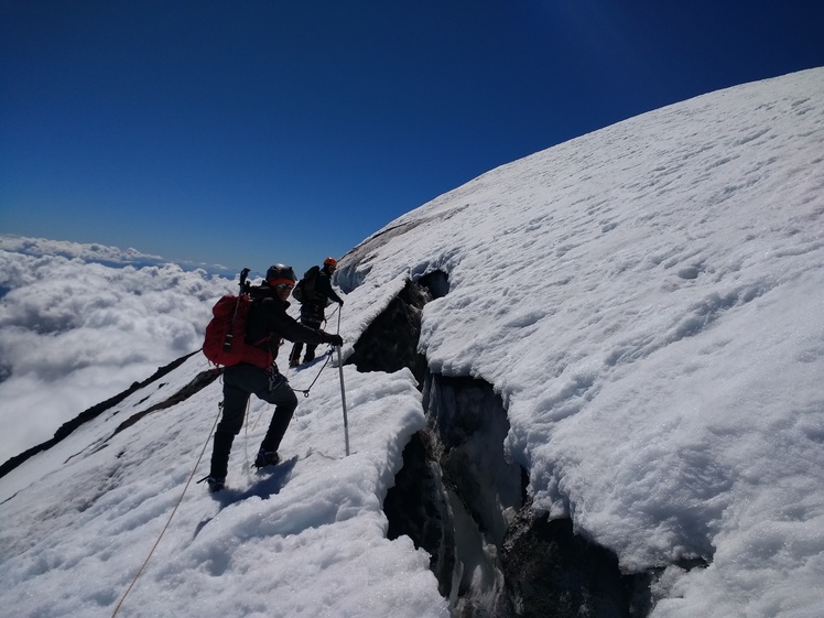 GRIETA SOMITAL EN FEBRERO, Osorno (volcano)