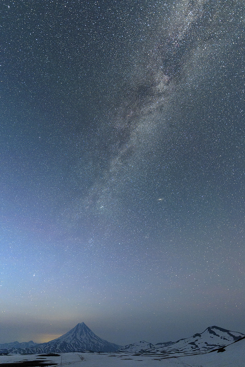 Vilyuchik under the Milky Way