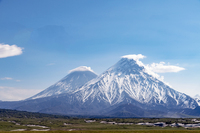 Kliuchevskoy, the highest stratovolcano of Eurasia, partly hidden behind Kamen, Kliuchevskoi photo