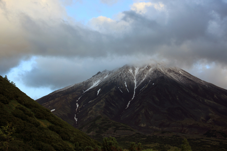 Bakening, winter is on the mountains