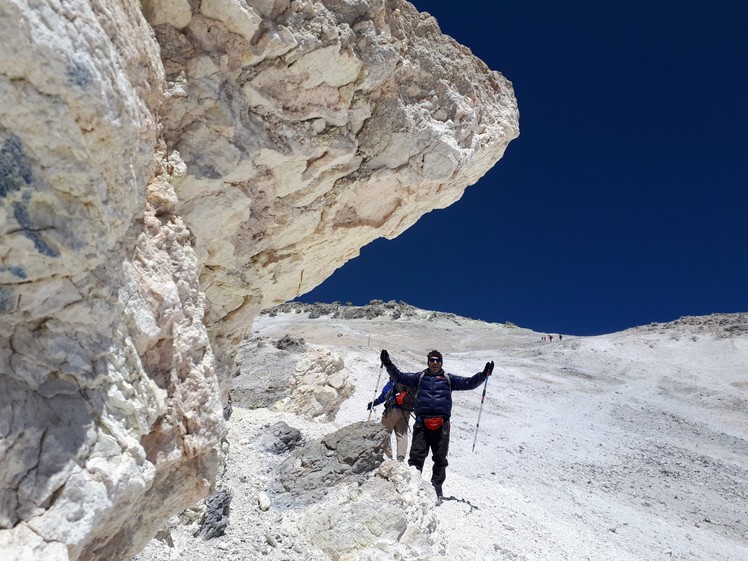 blue sky Damavand, Damavand (دماوند)