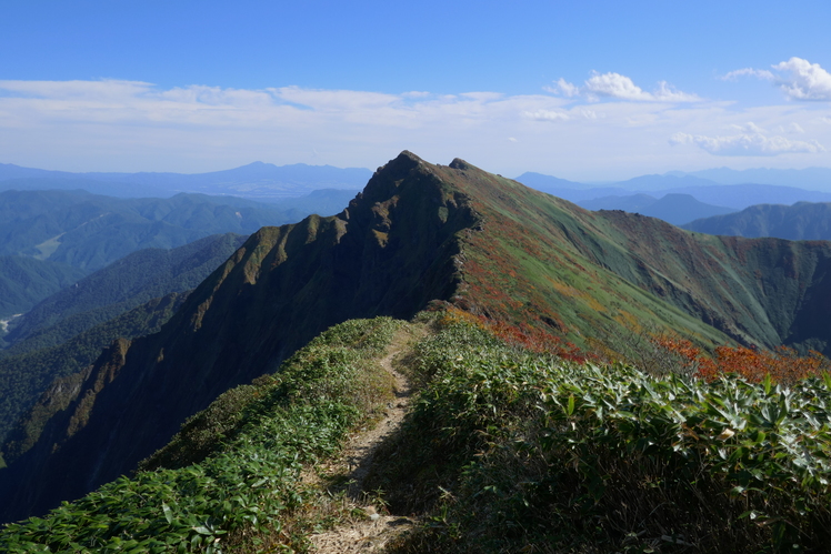 twin peaks of Tanigawa dake in early autumn, Mount Tanigawa