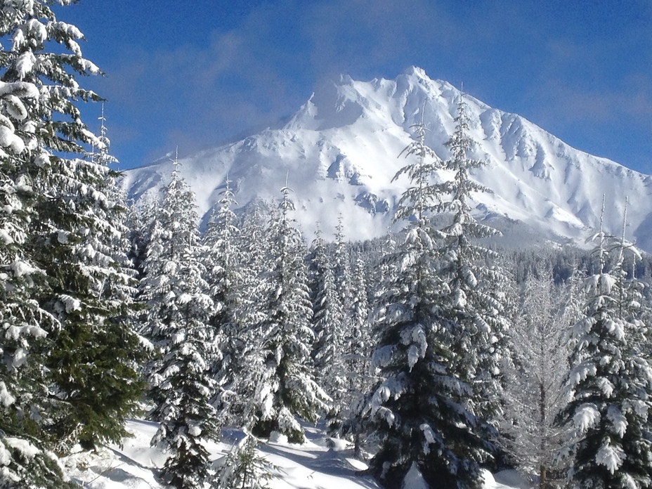 Fresh snow at Mt Jefferson, Mount Jefferson (Oregon)