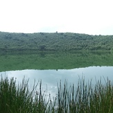 Gandochi crater lake, Tepi