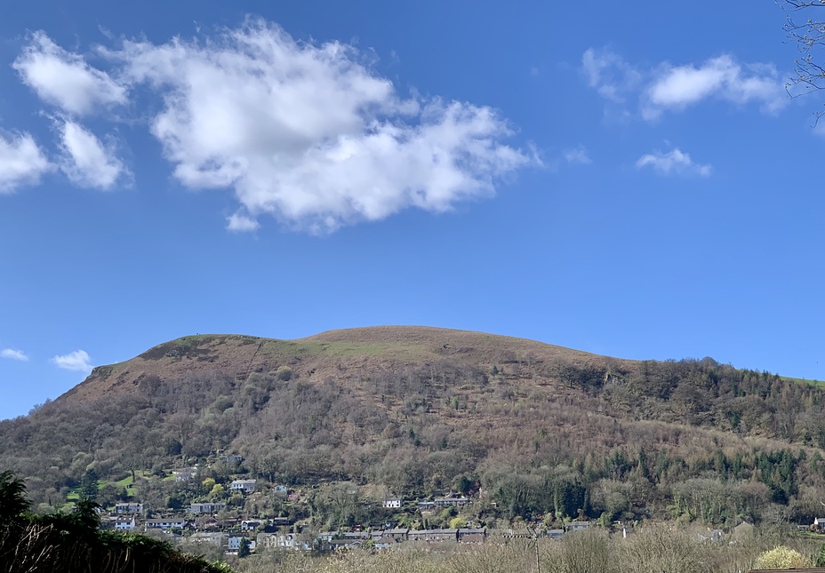 Garth Mountain, Mynydd y Garth