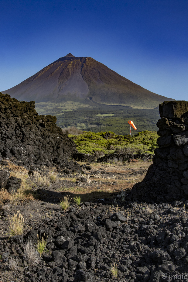 Pico from Airport, Montanha do Pico