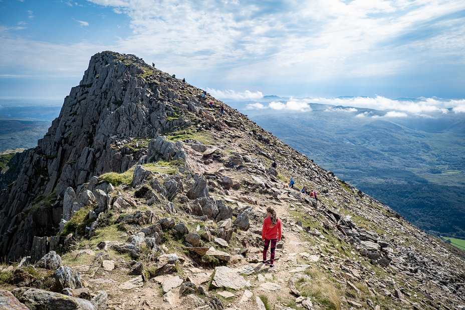 Up and over Y Lliwedd