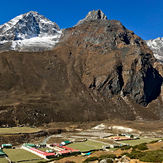 Machermo en route to Gokyo Ri