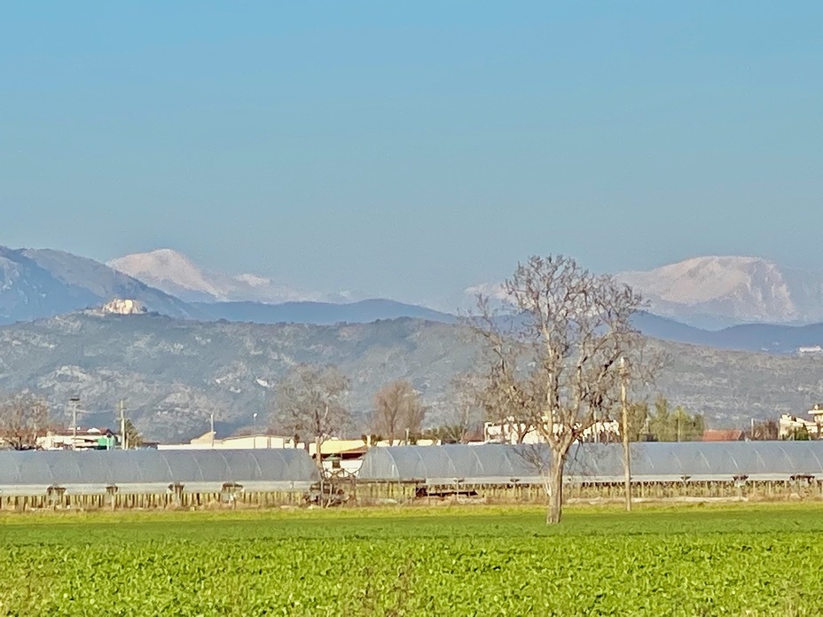 December snow on Taburnus