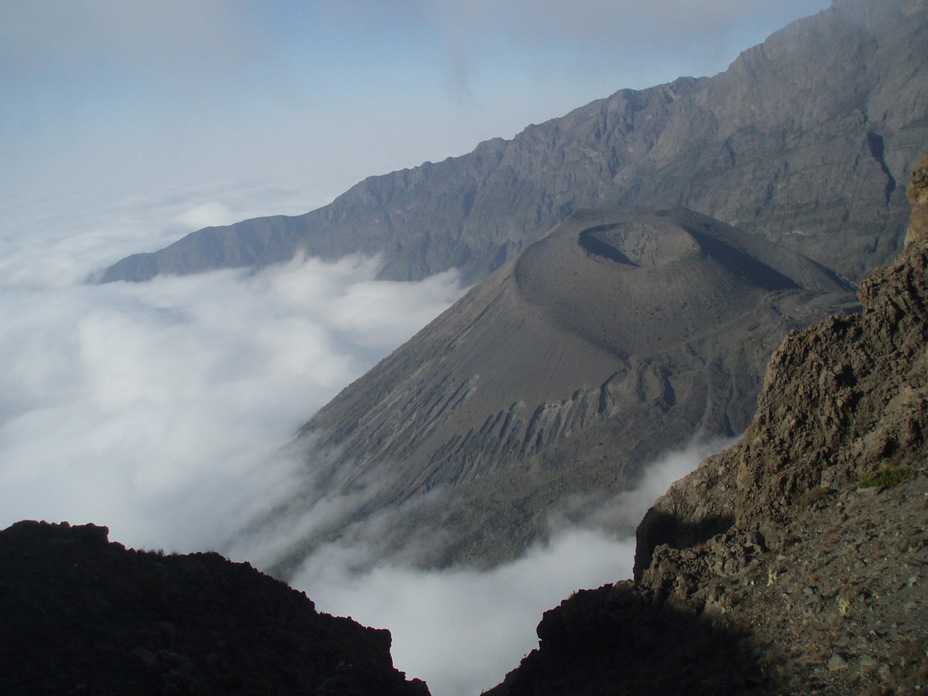 Inner crater, Mount Meru