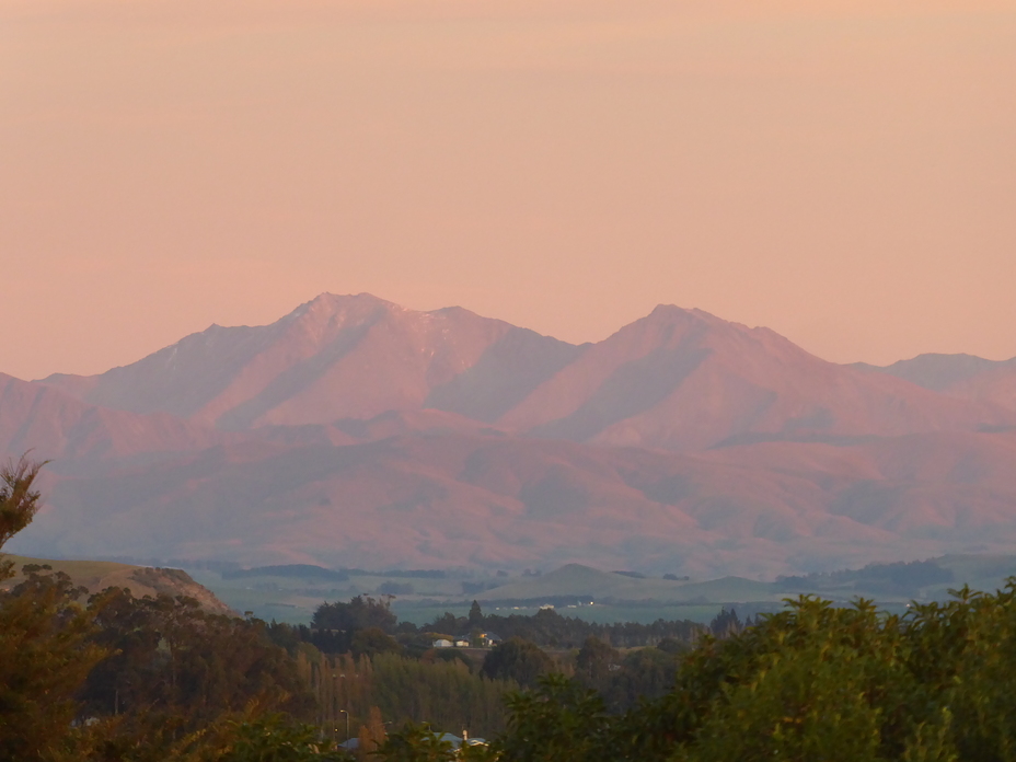 Mount Domett from Oamaru