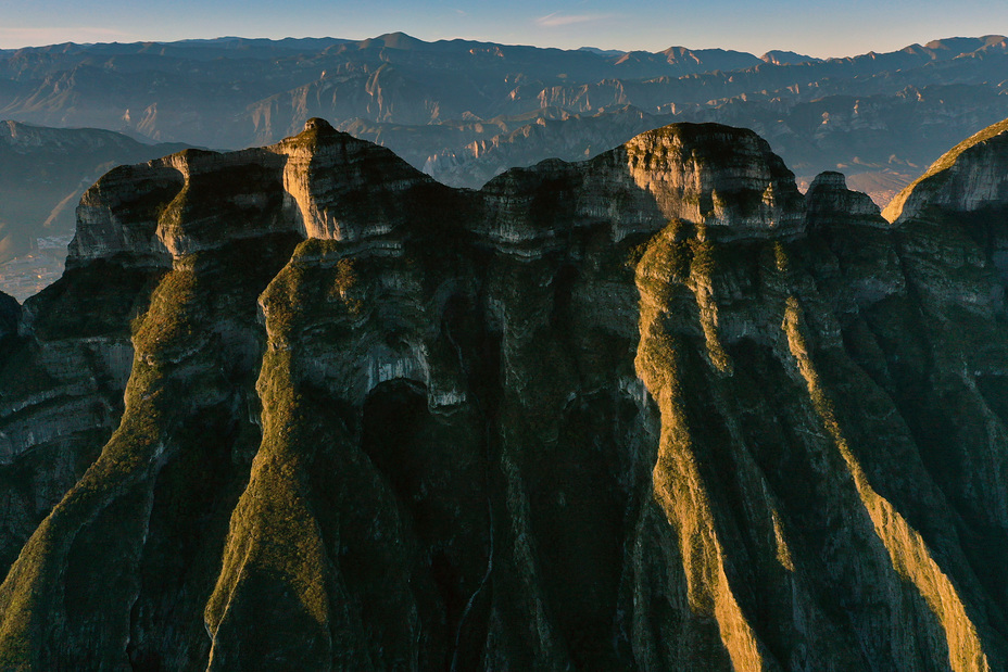 Perico, Piramide y Piñon, Cerro de las Mitras