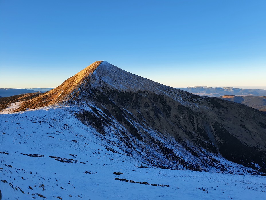 Hoverla View