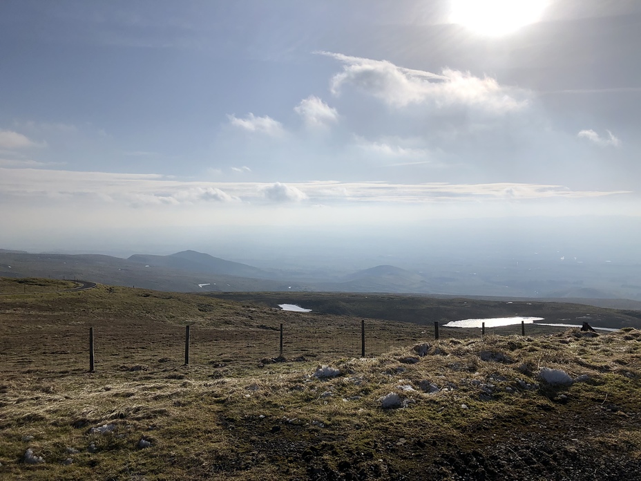 Looking towards the Eden valley., Great Dun Fell