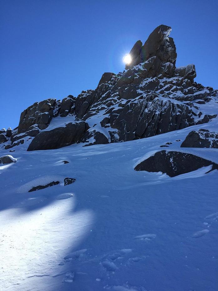 Alvand peak, Alvand (الوند)