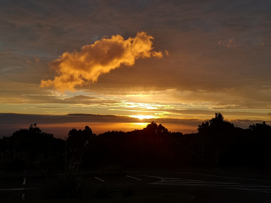 Sunrise on Mt Egmomt, Mount Egmont/Taranaki
