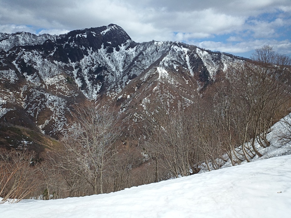 West Face of Mt. Kanmuri, Mount Kanmuri (Gifu, Fukui)