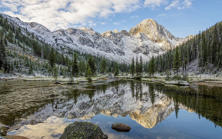 Dunn Peak, Dunn Peak massif