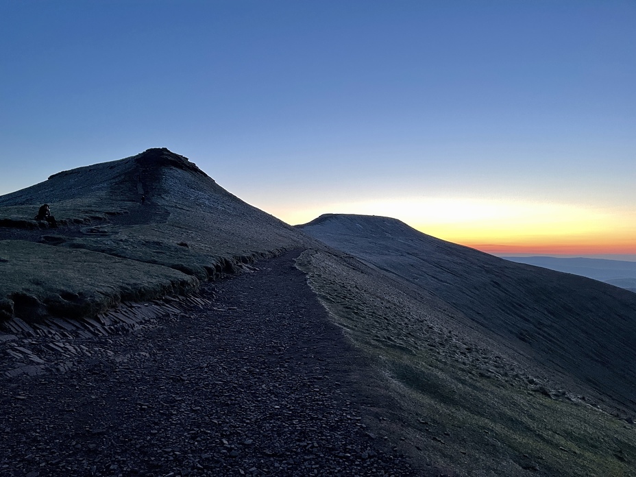 Pre-Dawn, Corn Du