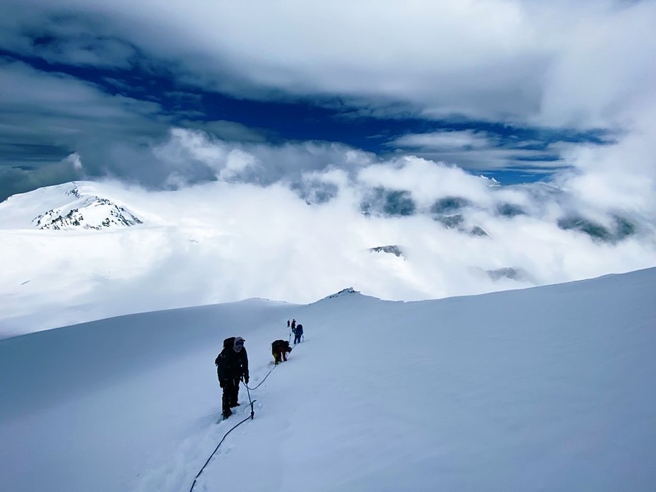 1st step of Khuiten peak, Khüiten Peak or Friendship Peak (友谊峰)