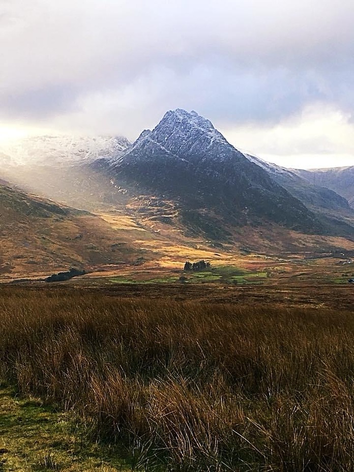 Tryfan in winter, Pen Yr Ole Wen