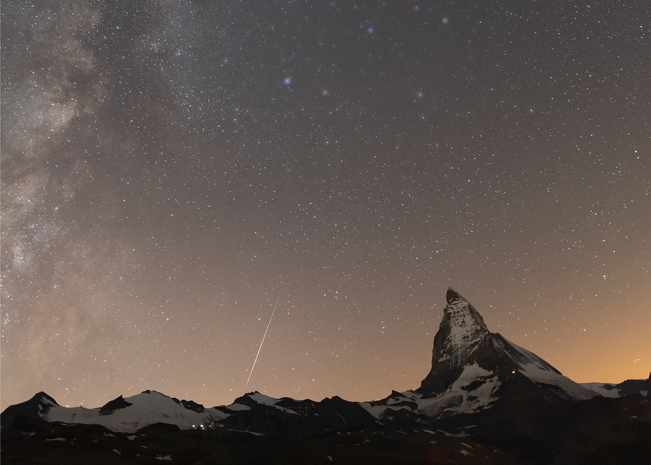 another perseid meteor at Matterhorn