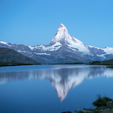 The difference that 36 minutes can make: Matterhorn at the "Blue Hour"