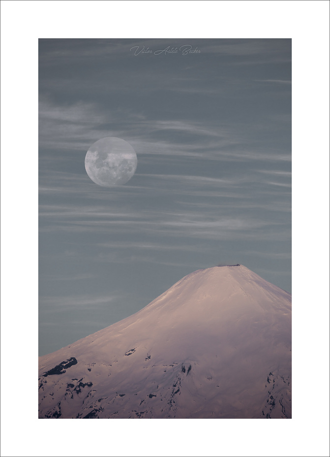 The Moon over the Villarrica Volcano, Volcan Villarrica