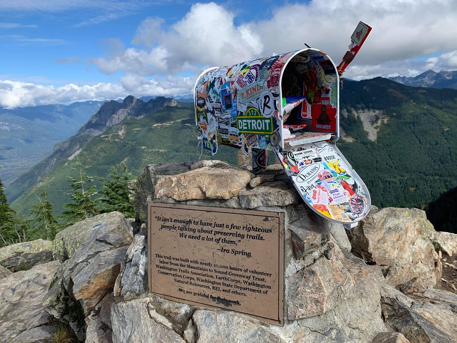 Mailbox, Mailbox Peak
