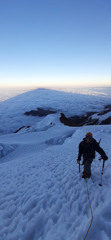 the shadow of the giant, Illimani