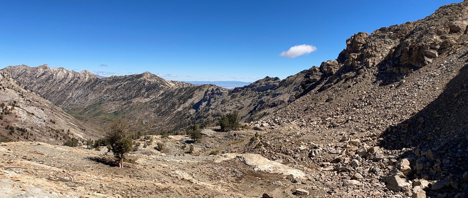 Crossing into rubies, Verdi Peaks