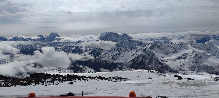 Команда "Сюрстрëминг", Mount Elbrus