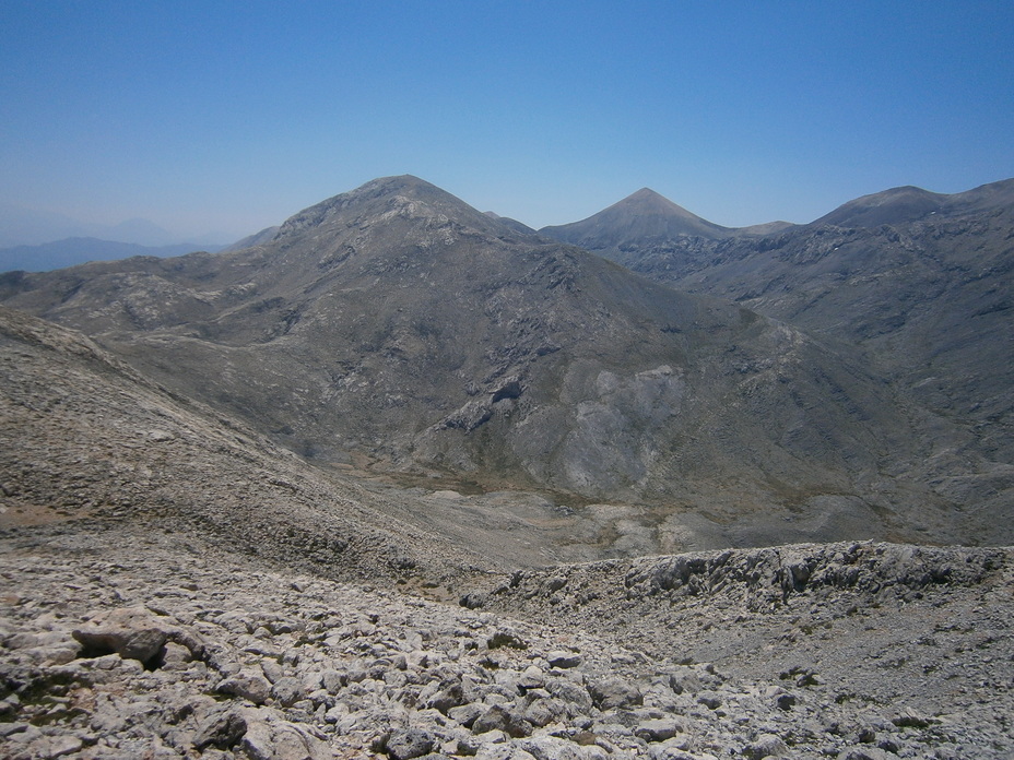 Lefka Ori (white mountains)