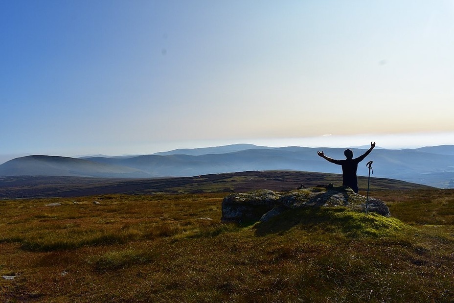 Hail the mountains, Mullaghcleevaun